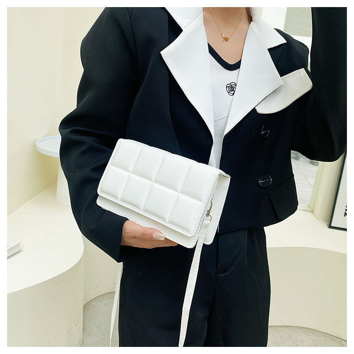 CL1277 - Elegant White Messenger Bag