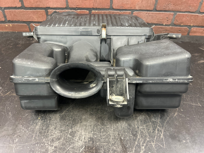 07-10 PONTIAC SOLSTICE GXP/SATURN SKY RL 2.0L AIR CLEANER INTAKE BOX DUCT TUBE