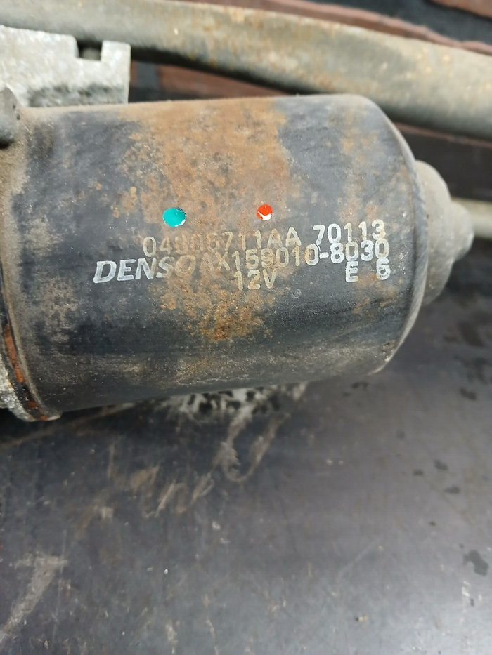 2005-2009 Chrysler 300 Windshield Wiper Motor & Linkage 04005711aa