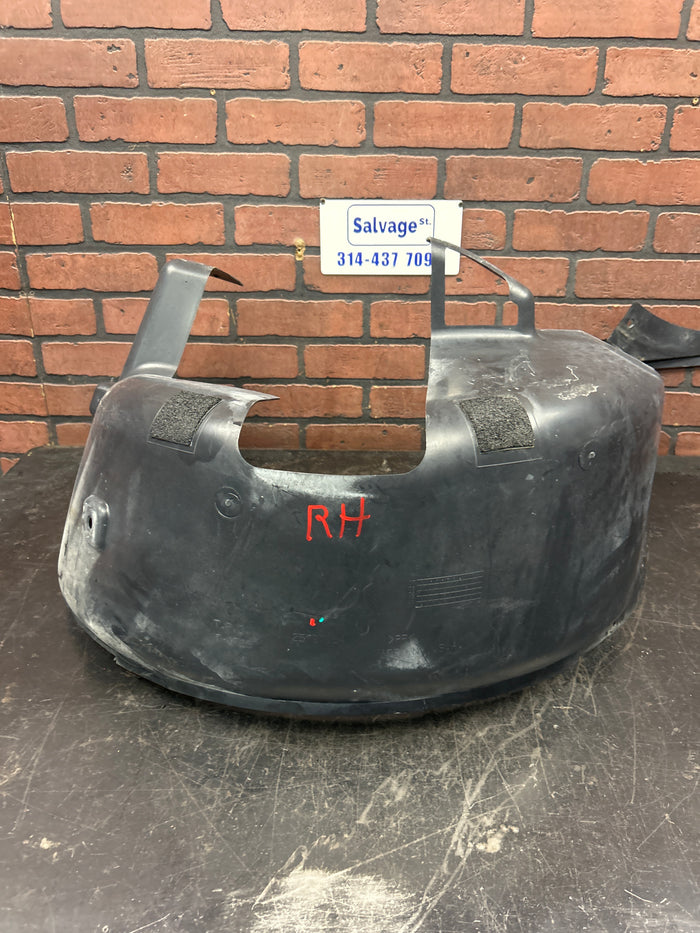 2006–2009 Pontiac Solstice Rear Right Fender Liner Splash Shield OEM GM 25797154