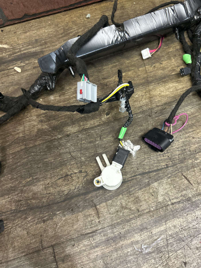 2007–2009 Pontiac Solstice GXP Turbo 2.0L Body Wiring Harness GM OEM 25867517
