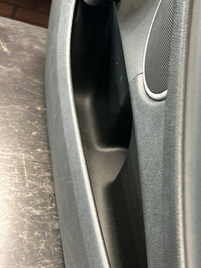 2008-2009 Pontiac G8 GT Black Leather Front Driver LH Inside Door Trim Panel OEM