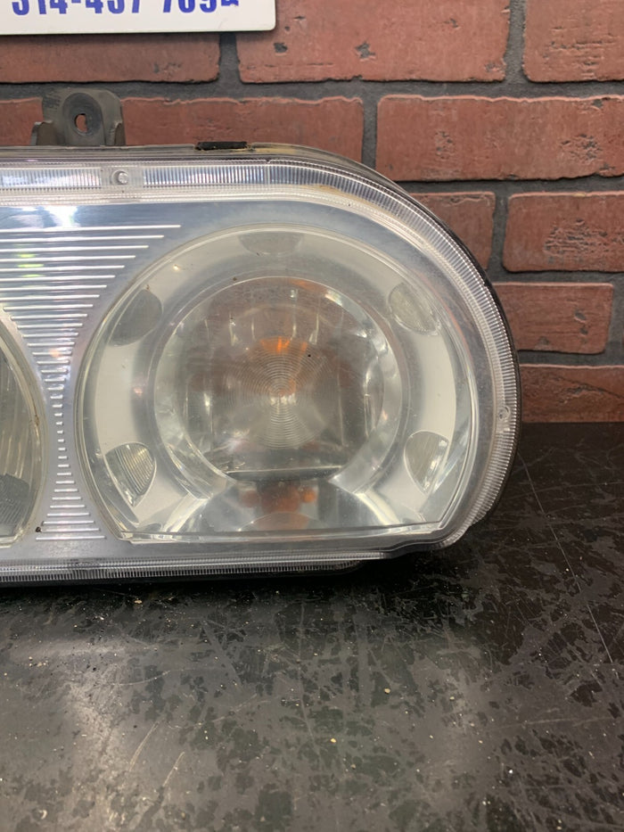 2008-2014 DODGE CHALLENGER LEFT SIDE/DRIVER SIDE HEADLIGHT LAMPLIGHT OEM