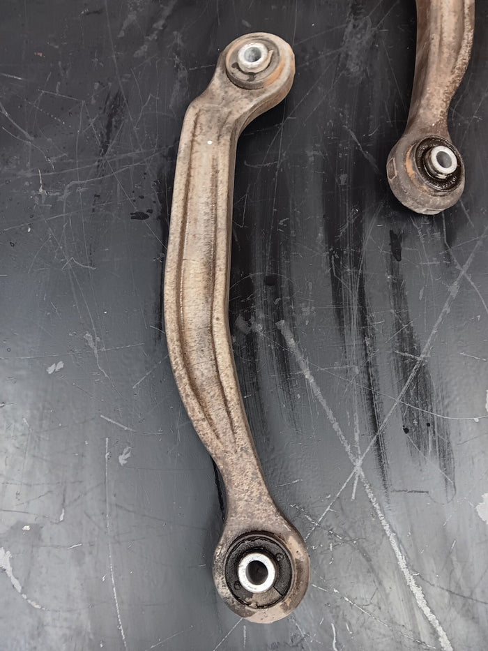 2009 Dodge Challenger SRT8 Rear Lower Suspension Control Arm LH & RH Set