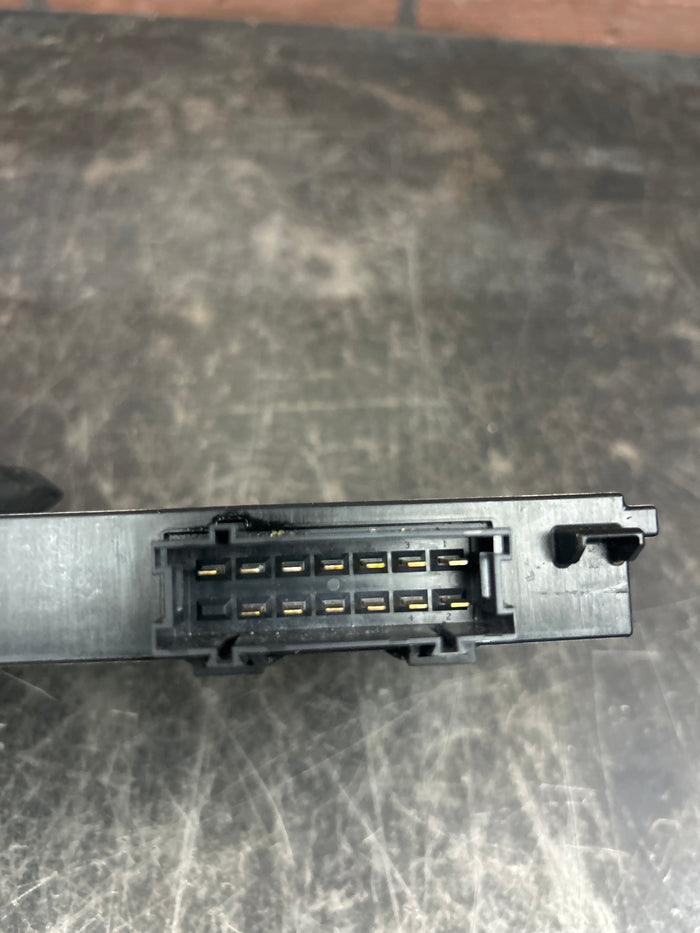 2011-2013 Jeep Grand Cherokee Memory Seat & Mirror Control Module P05026615AM