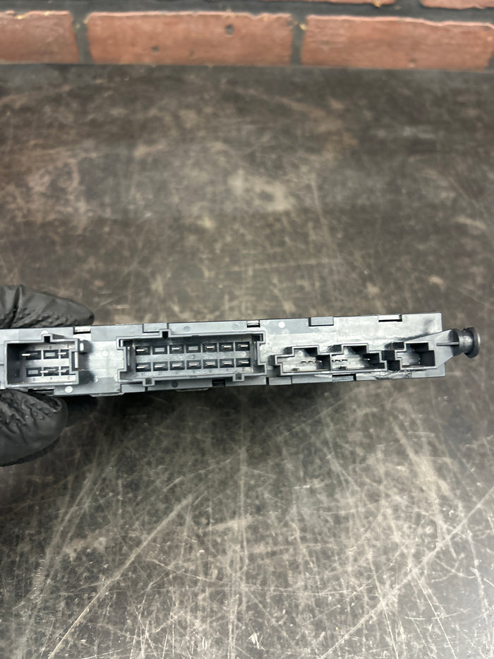 2011-2013 Jeep Grand Cherokee Memory Seat & Mirror Control Module P05026615AM