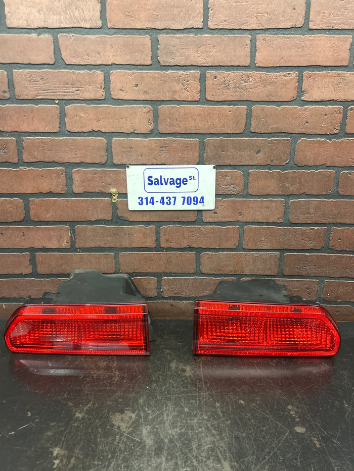 2011-2014 Dodge Challenger SRT8 OEM Left Right Tail Light Lamp Pair Set
