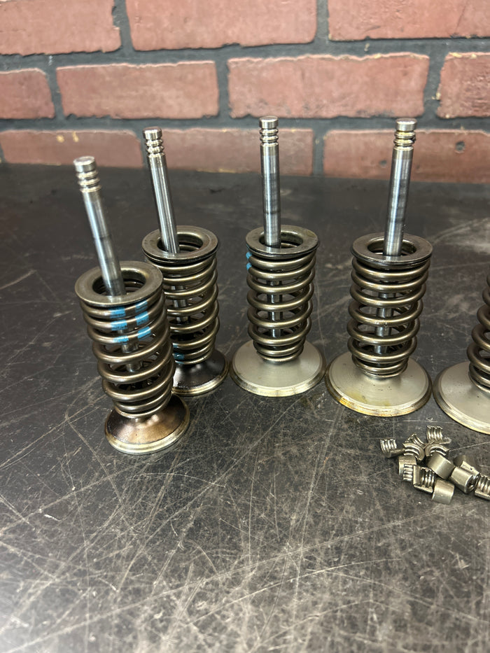 2011-26 Dodge Jeep Chrysler 6.4L Hemi Set of 8 Valve Springs & Retainers Mopar