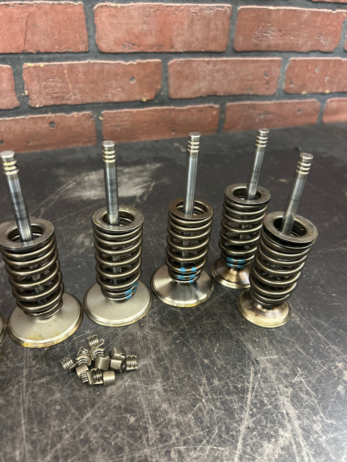 2011-26 Dodge Jeep Chrysler 6.4L Hemi Set of 8 Valve Springs & Retainers Mopar