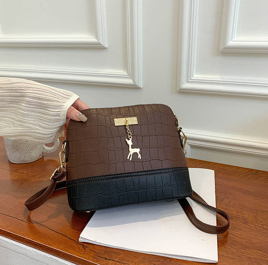 CL1273 - Elegant Tassel Messenger Bag