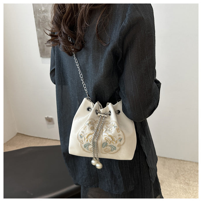 CL1295 - Elegant Tassel Round Messenger Bag