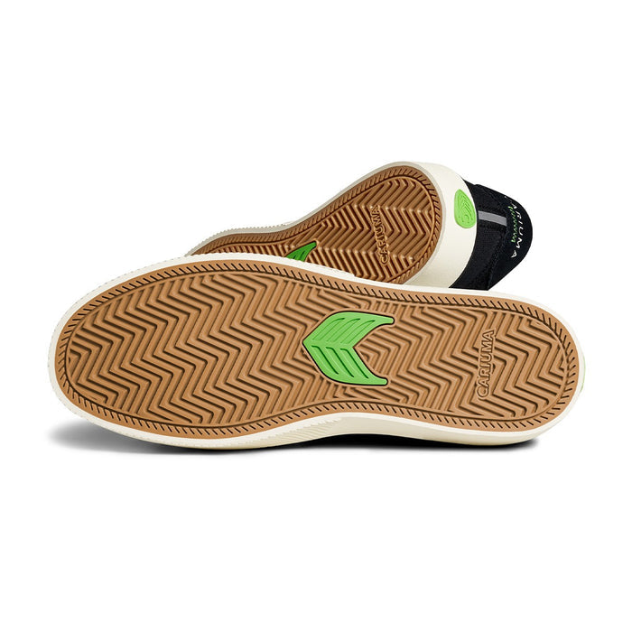 Zapatilla Cariuma Men NAIOCA PRO Suede Black Ivo