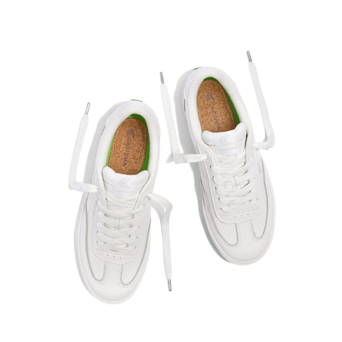 Zapatilla Cariuma Unisex TOCA Soft Grain Leather White