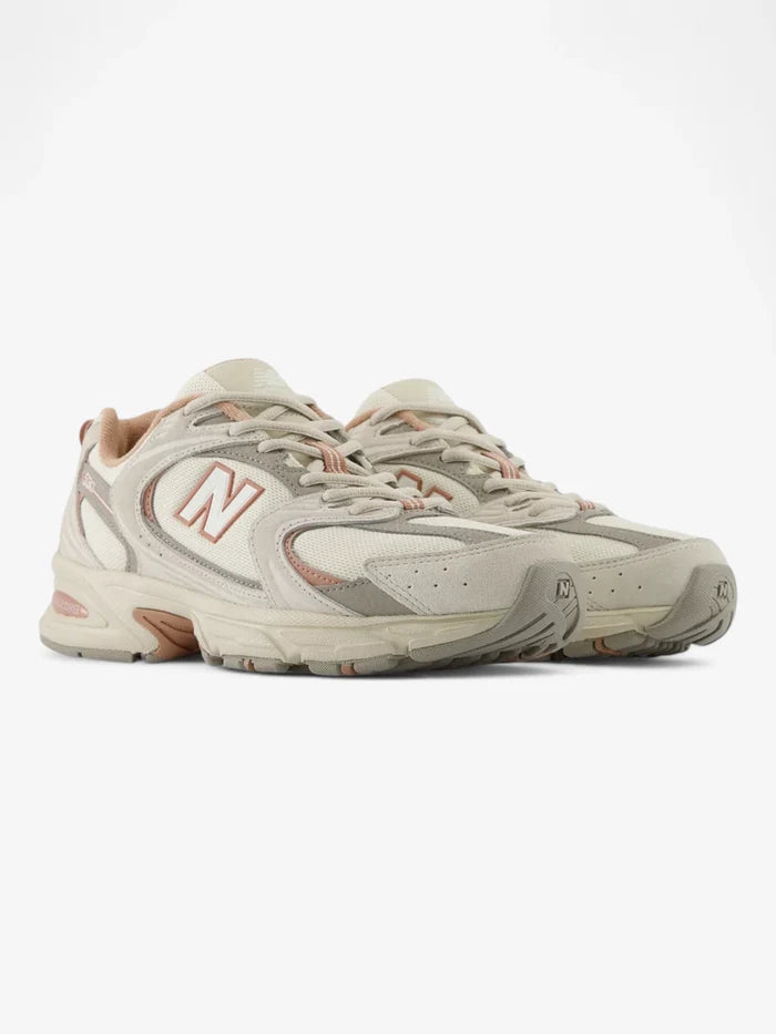 Zapatillas New Balance 530 Gris Crudo Rosa