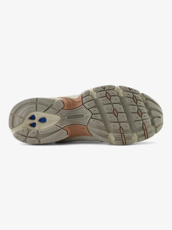 Zapatillas New Balance 530 Gris Crudo Rosa
