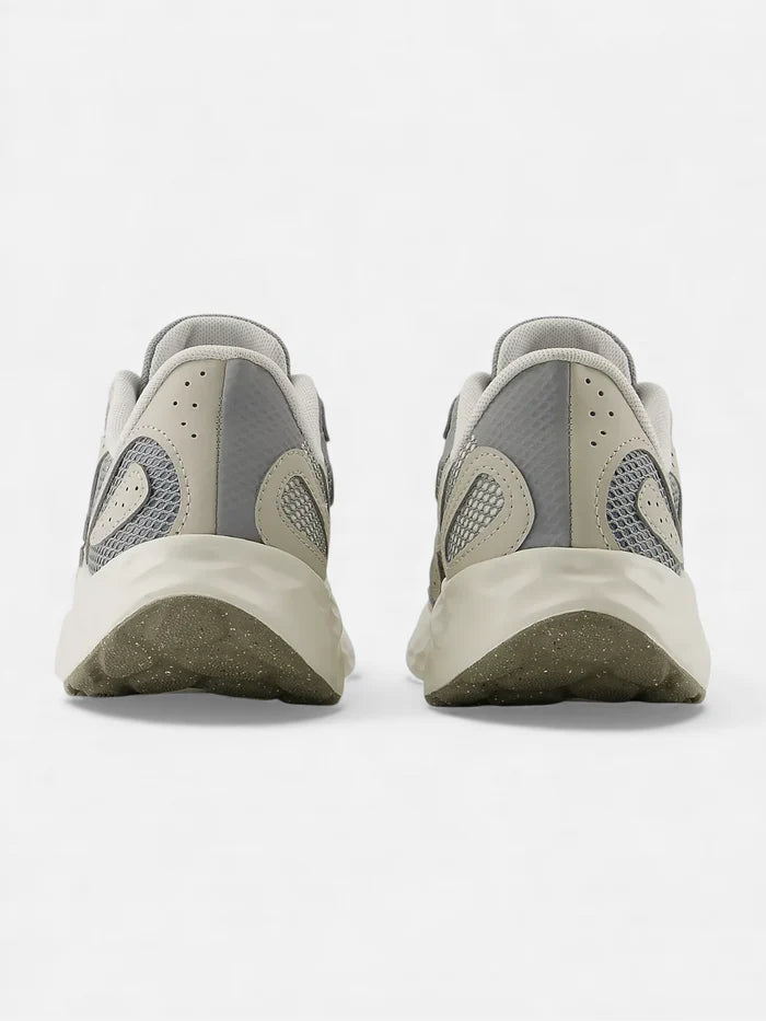 Zapatillas New Balance Mujer Fresh Foam Arishi Gris Crudo